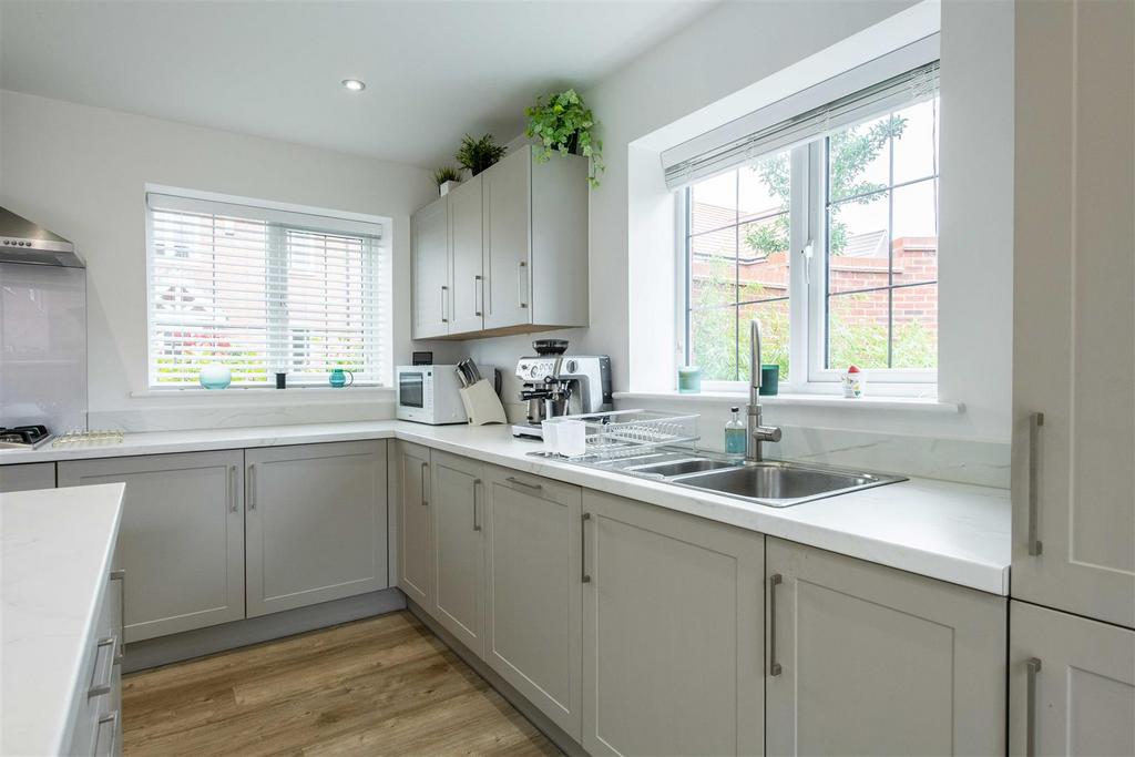6 nowell close-low-19.jpg