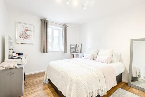 2 Crates Close, Kingswood, Bristol, BS15 4AF