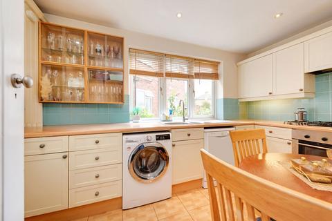 2 bedroom flat for sale, Audley Road, London W5