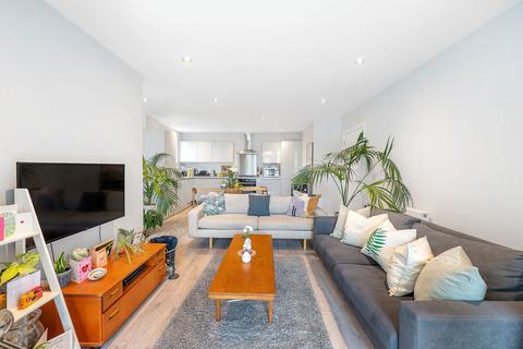 2 bedroom flat for sale, 8 Bevill Close, London SE25