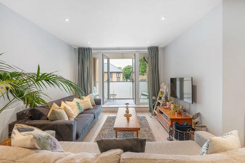 2 bedroom flat for sale, 8 Bevill Close, London SE25