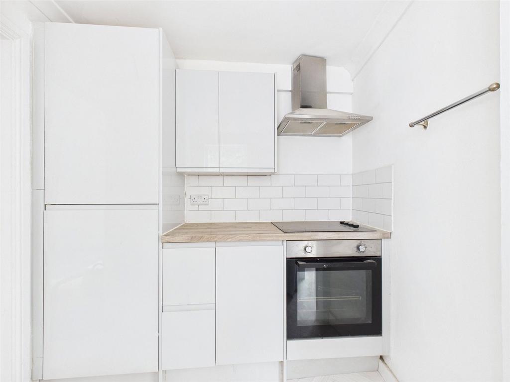 Apartment in East Sussex - View 2