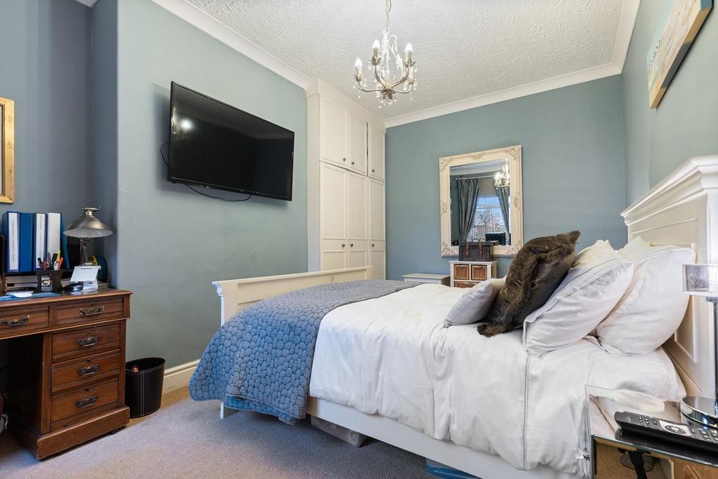 29 Victoria Crescent, Barnsley 24 297.jpg