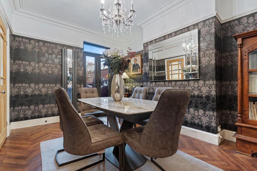 29 Victoria Crescent, Barnsley 09 297.jpg