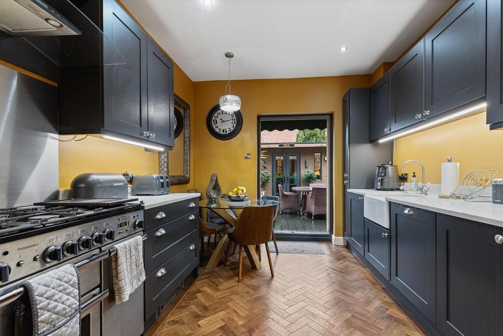 29 Victoria Crescent, Barnsley 12 297.jpg