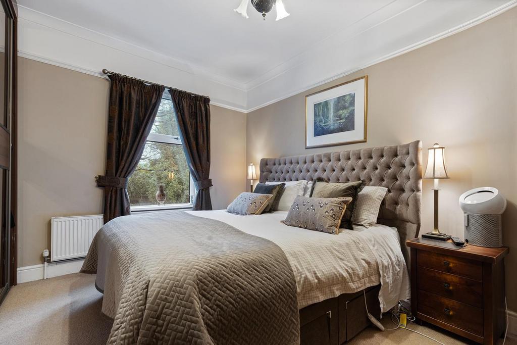 29 Victoria Crescent, Barnsley 25 297.jpg