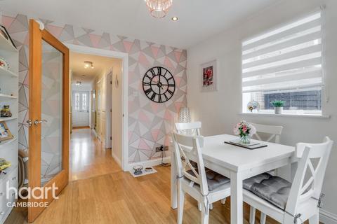 18 Jubilee Close, Waterbeach, Cambridge, CB25 9NY