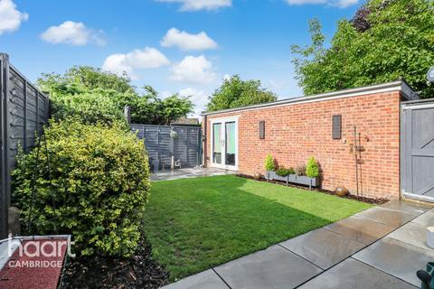 18 Jubilee Close, Waterbeach, Cambridge, CB25 9NY