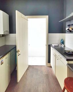 2 bedroom flat to rent, 3A Kenway Road LONDON SW5 0RP