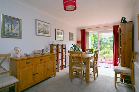 4 bedroom detached house for sale, Rowan Avenue, Eastbourne
