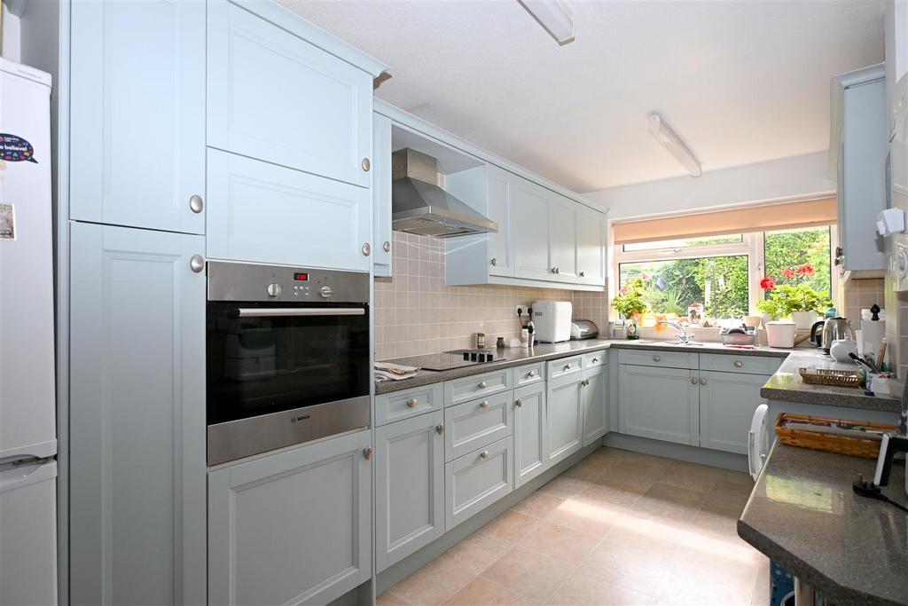 Fitted Kitchen