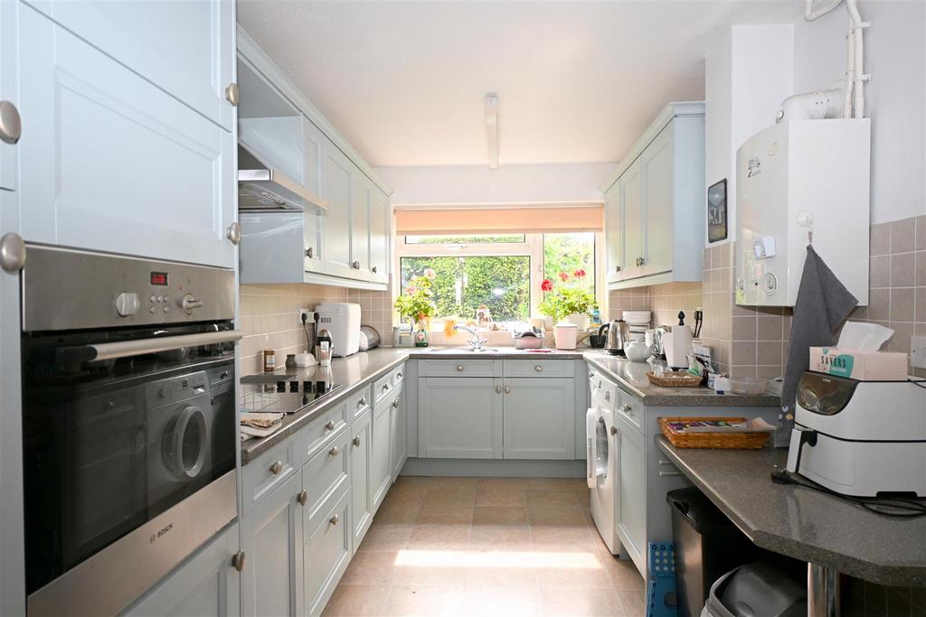 Fitted Kitchen