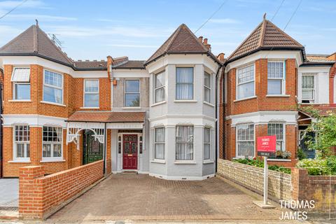 4 bedroom terraced house for sale, Belsize Avenue, London, N13