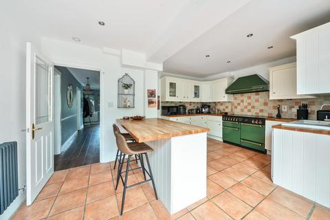 4 bedroom detached house for sale, Gasden Lane, Surrey GU8