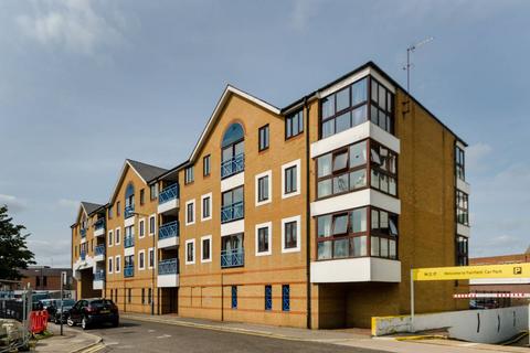 undefined, Lady Booth Road, Kingston, Kingston upon Thames, KT1