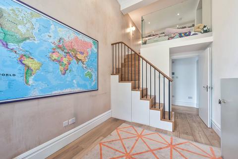 3 bedroom flat for sale, Belsize Lane, Belsize Park, London, NW3