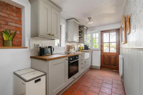 2 bedroom cottage for sale, 3, Appletree Cottages, Old Warwick Road, Rowington