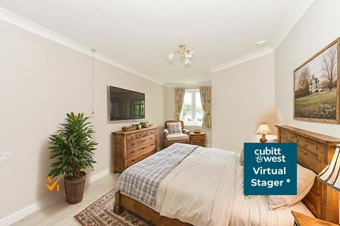 1 bedroom ground floor flat for sale, Grange Road, Uckfield, East Sussex