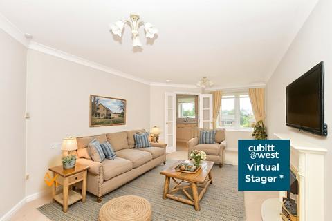 1 bedroom ground floor flat for sale, Grange Road, Uckfield, East Sussex