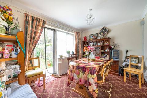 undefined, Gurney Close, Stratford, London, E15