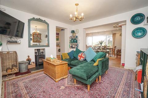 4 bedroom semi-detached bungalow for sale, Rye Road, Hastings