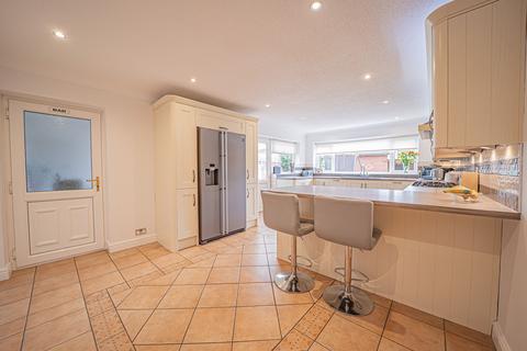 4 bedroom detached house for sale, Stratford Road, Hockley Heath, B94
