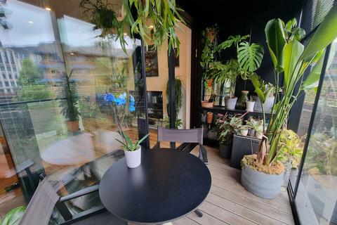 Studio to rent, 27 Albert Embankment, London SE1