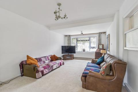 5 bedroom detached house for sale, Birchmead Avenue, Pinner, HA5