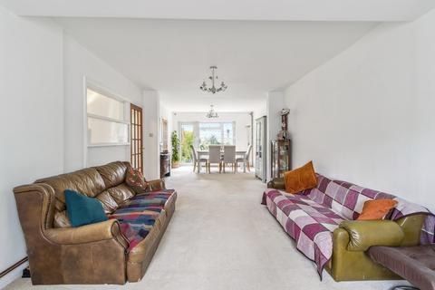 5 bedroom detached house for sale, Birchmead Avenue, Pinner, HA5