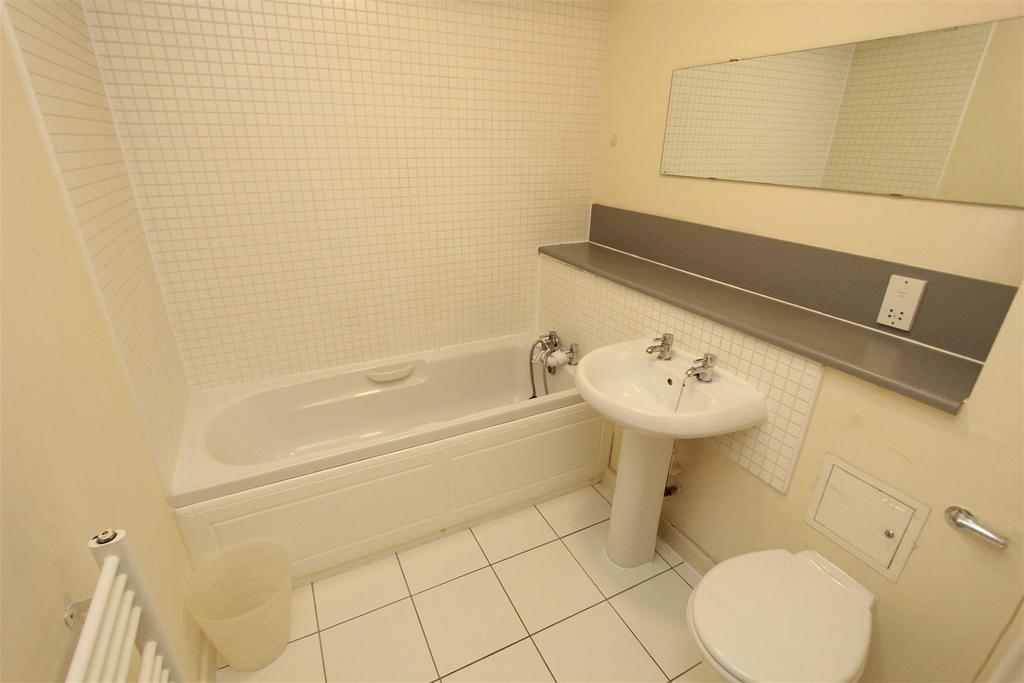 Bathroom.JPG
