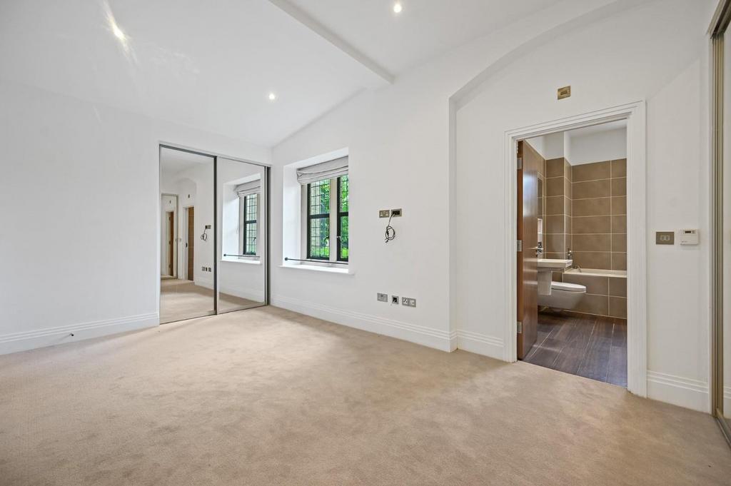 RCTEC- Flat 1, 2 Havana Drive- bedroom B6 (1).jpg