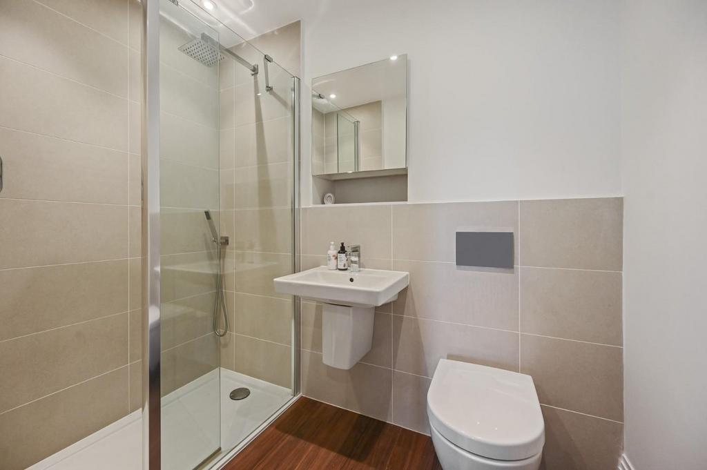 RCTEC- Flat 1, 2 Havana Drive- bedroom C1 (1).jpg