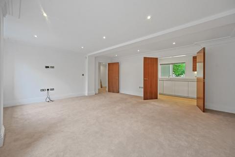 3 bedroom apartment for sale, Havanna Drive, London