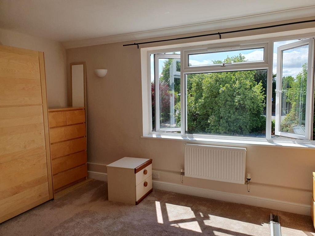 Master bedroom.jpg
