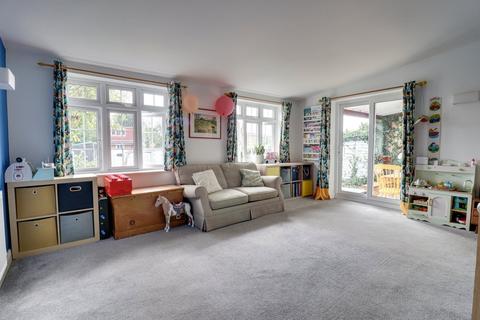 67 Windmill Way, Much Hadham, SG10 6BQ