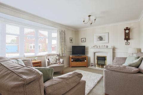 4 bedroom detached house for sale, Neville Garth, Hedon, Hull, HU12 8NW