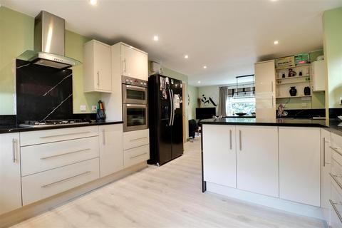 undefined, Birchenwood Way, Kidsgrove
