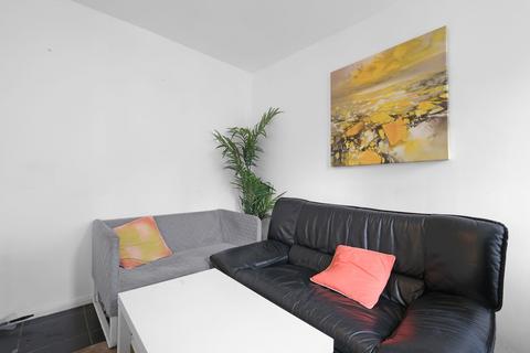 5 bedroom terraced house for sale, Breaks Road, Hatfield