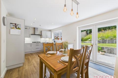 4 bedroom detached house for sale, Maes Helyg, Llangollen