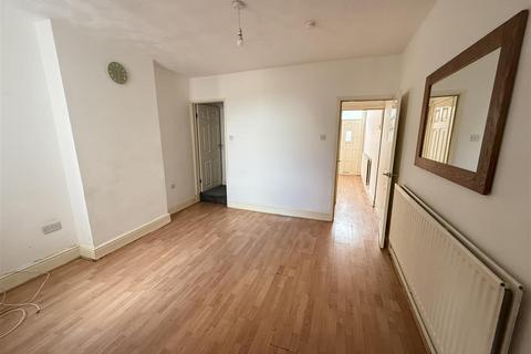 3 bedroom terraced house for sale, Victoria Street., Burton On Trent DE14