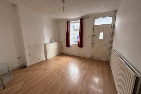 3 bedroom terraced house for sale, Victoria Street., Burton On Trent DE14