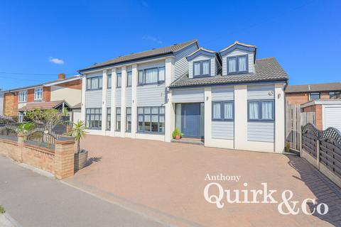 5 bedroom detached house for sale, Lottem Road, Canvey Island, SS8