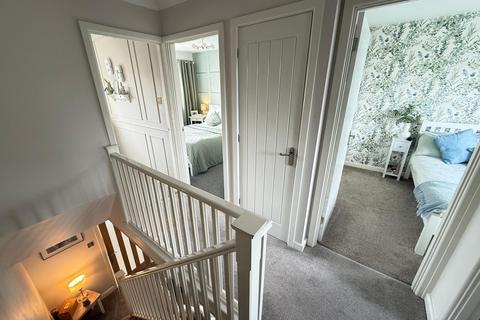 80 Clos Ysbyty, Cimla, Neath, SA11 3PL