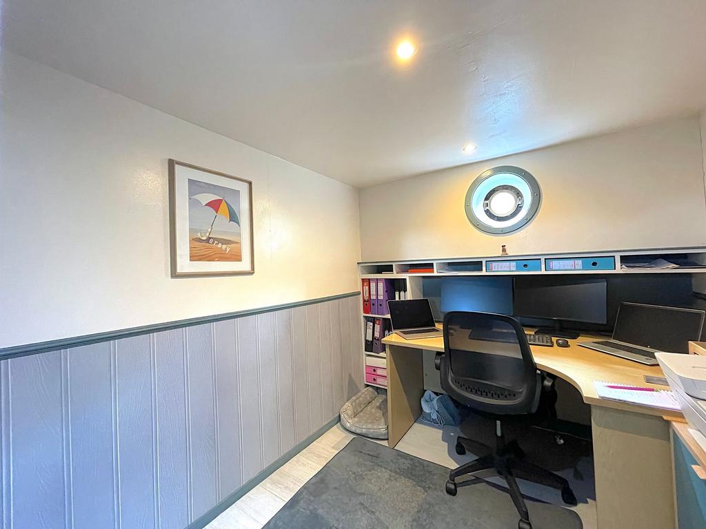 Bedroom Three/Office (2)