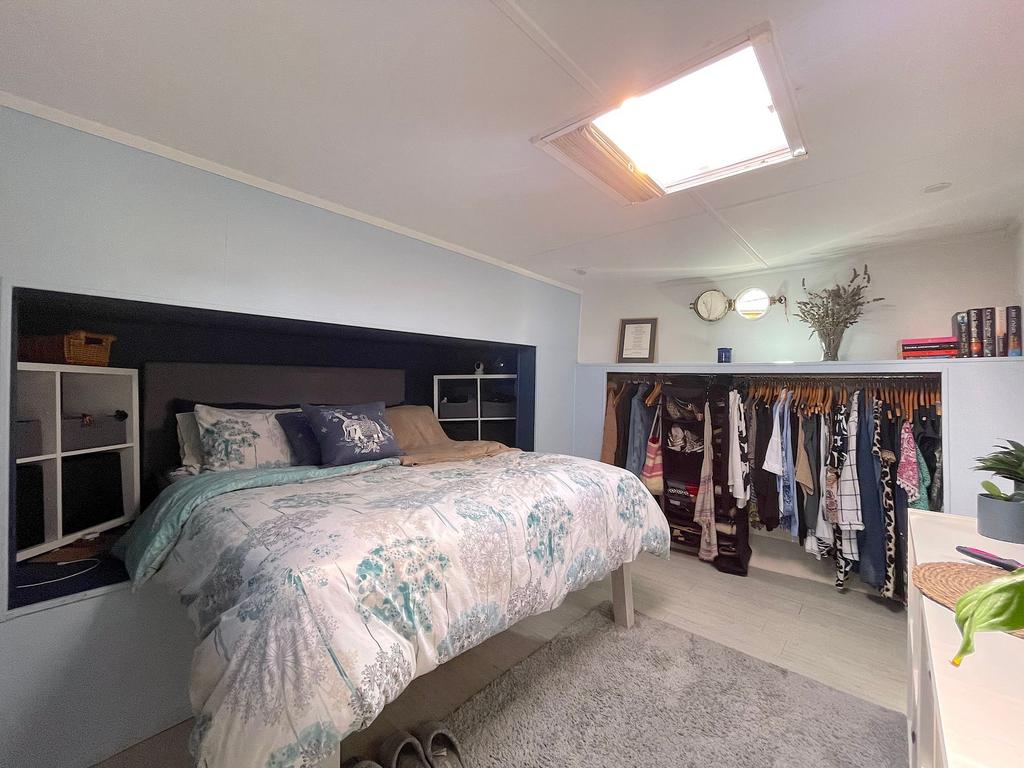 Bedroom One (1)