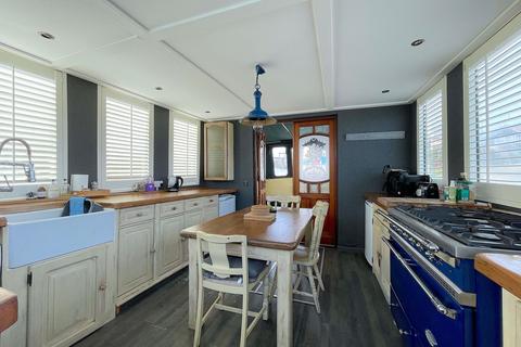 undefined, Standard Quay,  Standard Quay, ME13