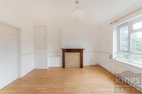 3 bedroom flat for sale, Newington Green Road, London