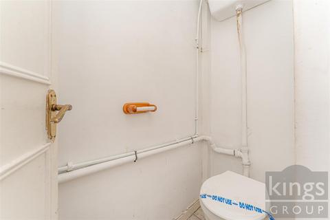 3 bedroom flat for sale, Newington Green Road, London