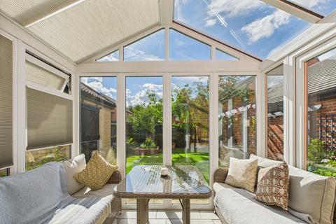 12 Cricketers Way, Oundle, Peterborough, PE8 4JU