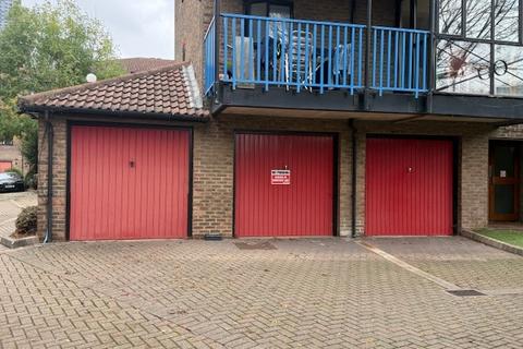 2 bedroom apartment for sale, Lancaster Drive, London E14 9PT, London, E14